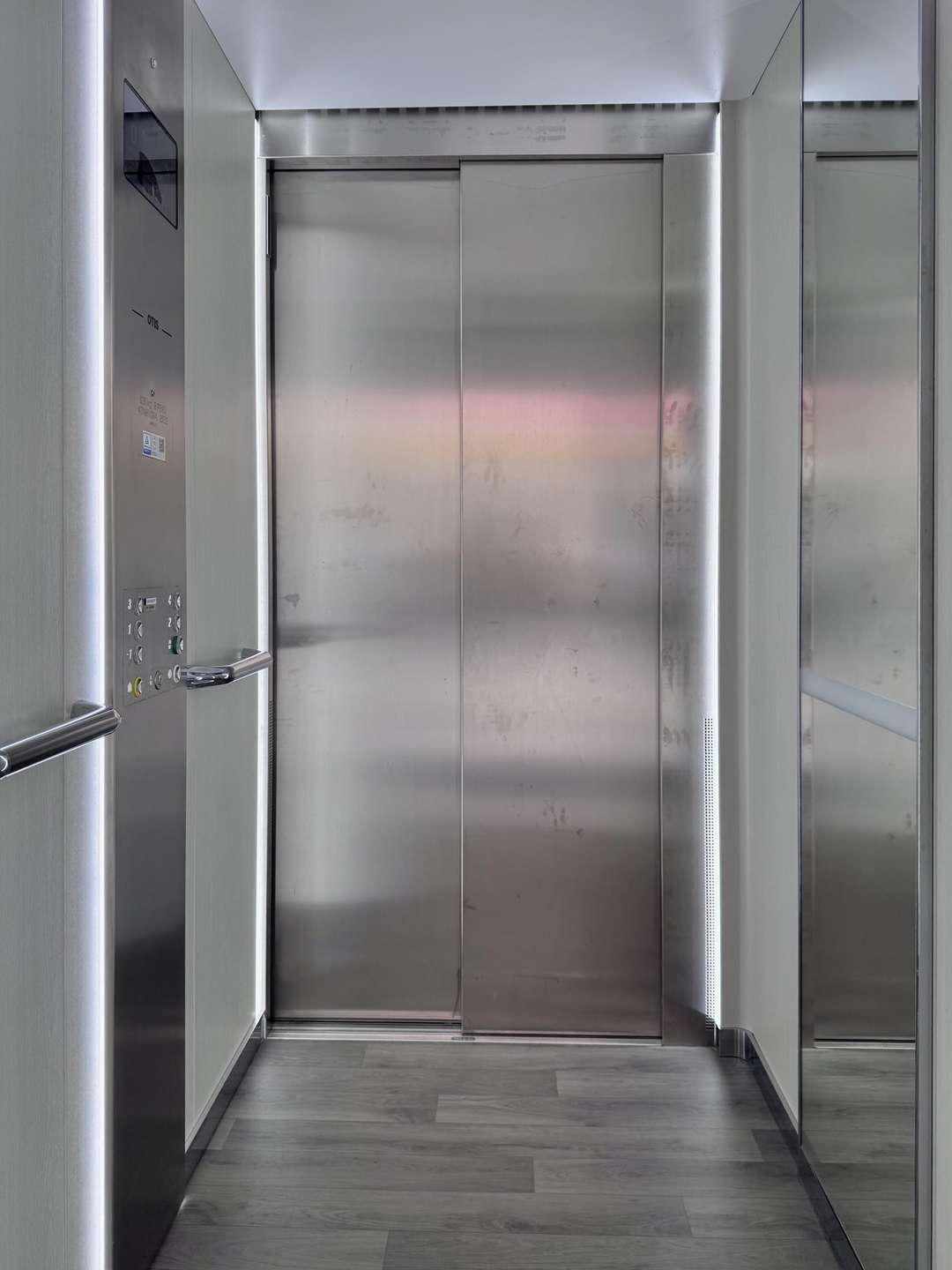 MAISONETTE-PENTHOUSE MITTEN IN MAYEN - direkt am Marktplatz